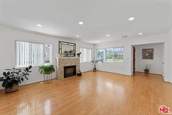 Pasadena, CA 91104,1430 N Dominion Ave