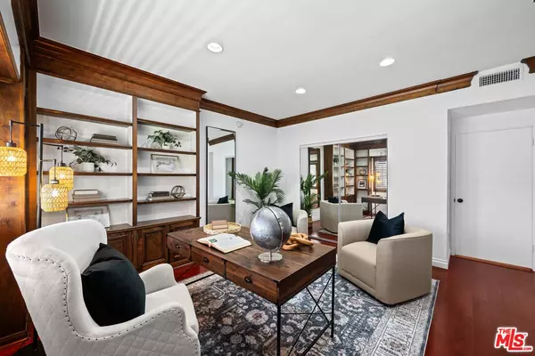 Los Angeles, CA 90049,11928 Kiowa Ave #109