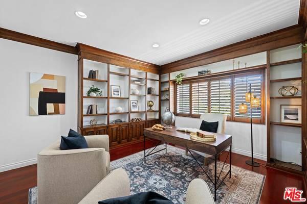 11928 Kiowa Ave #109, Los Angeles, CA 90049