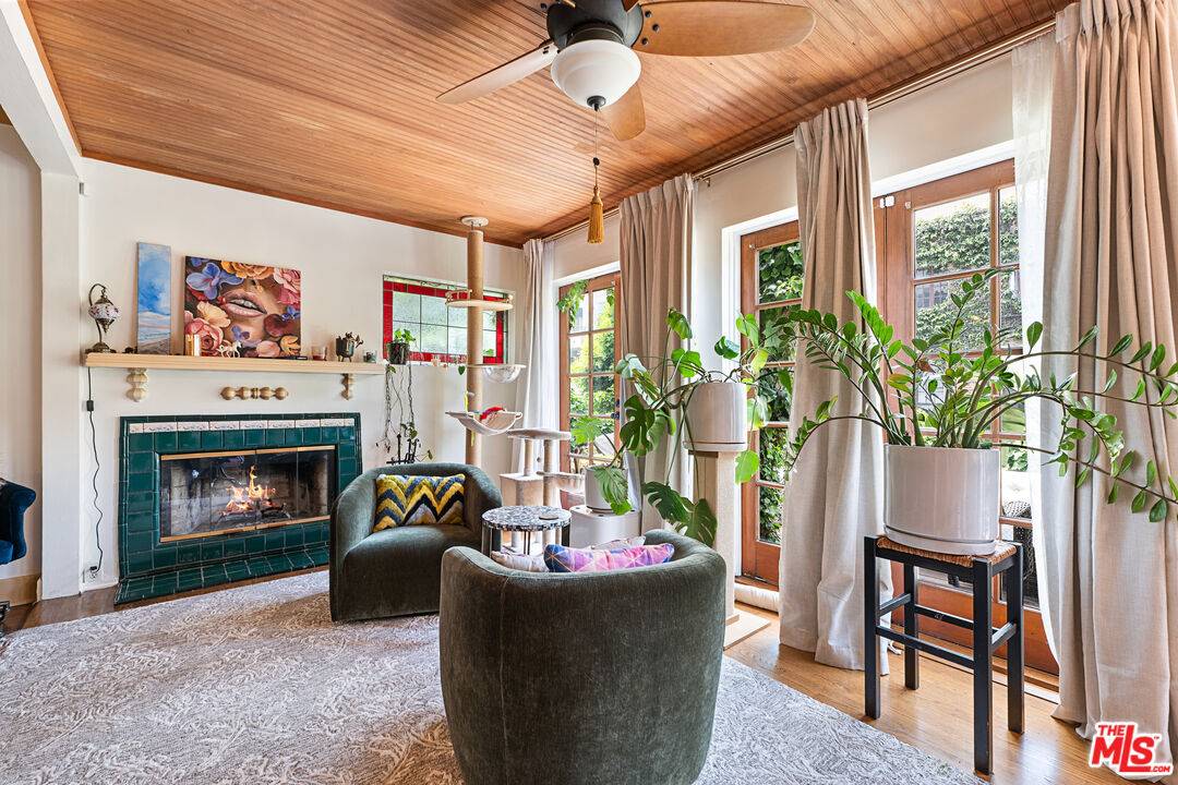 24 Westminster Ave #1, Venice, CA 90291