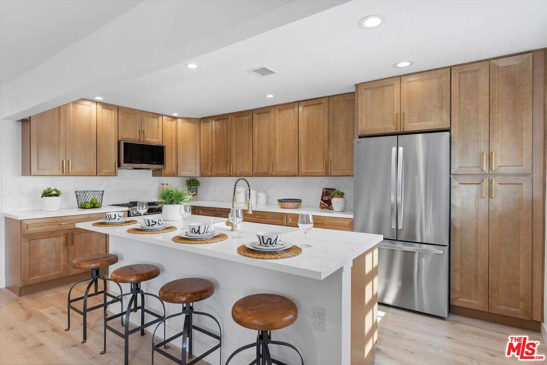 Los Angeles, CA 90043,3815 W 60th St