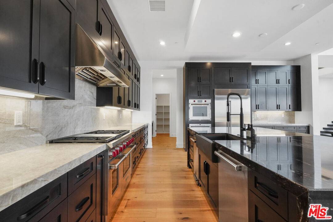 11740 Abbey Ln, Porter Ranch, CA 91326