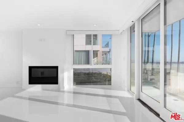 Venice, CA 90291,2419 Ocean Front Walk #Suite 1