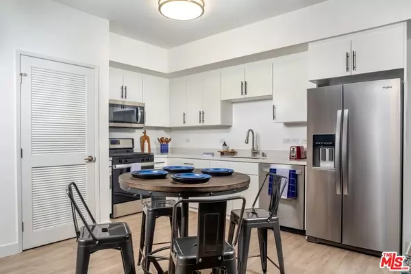 El Monte, CA 91731,10568 Promenade Gateway #314