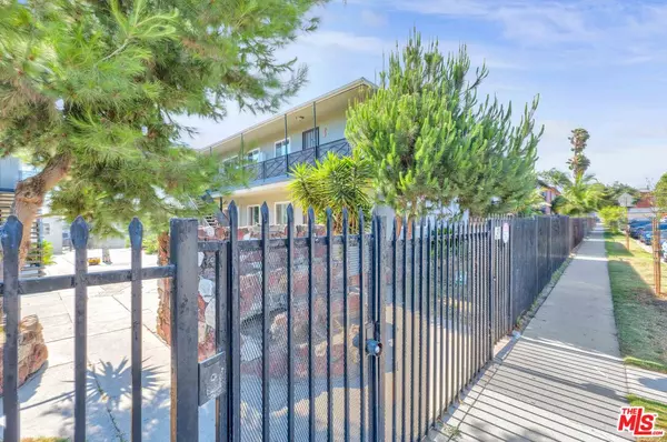 Inglewood, CA 90303,10235 S 10th Ave