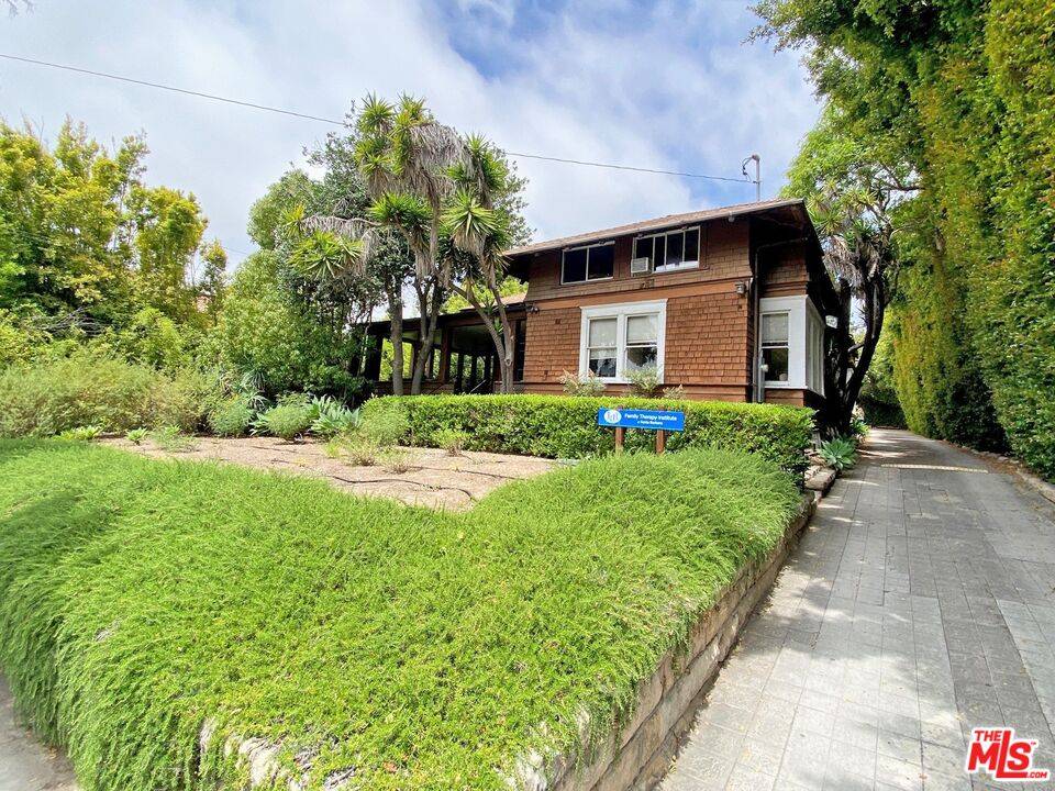 Santa Barbara, CA 93101,111 E Arrellaga St
