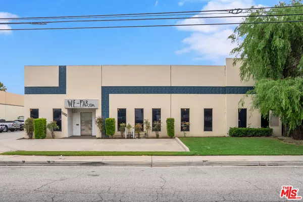 12450 Lakeland Rd, Santa Fe Springs, CA 90670