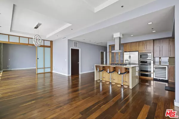 1100 S Hope St #PH205, Los Angeles, CA 90015