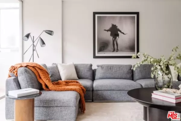 West Hollywood, CA 90069,8787 Shoreham Dr #403