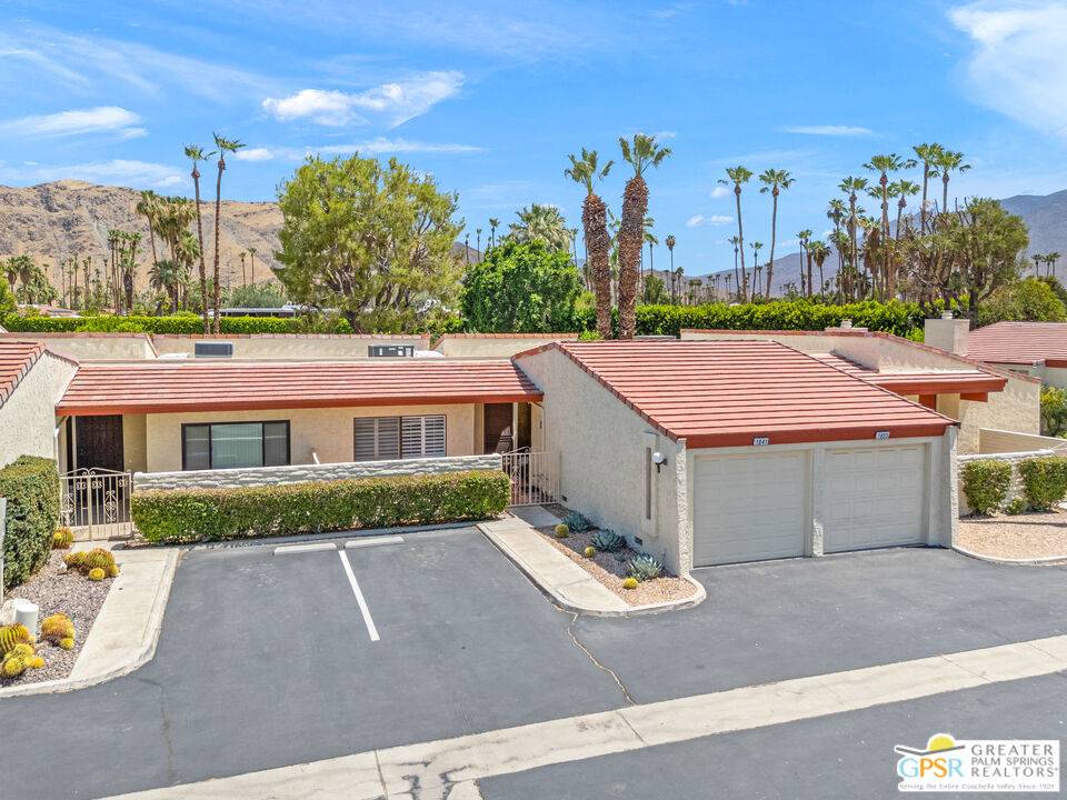 Palm Springs, CA 92264,1041 S La Verne Way