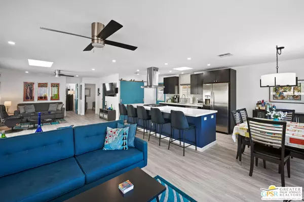 240 Los Pinos Dr,  Palm Springs,  CA 92264