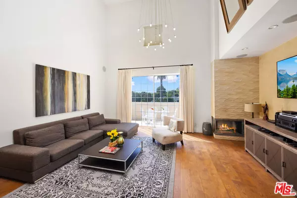 West Hollywood, CA 90069,930 N Doheny Dr #412