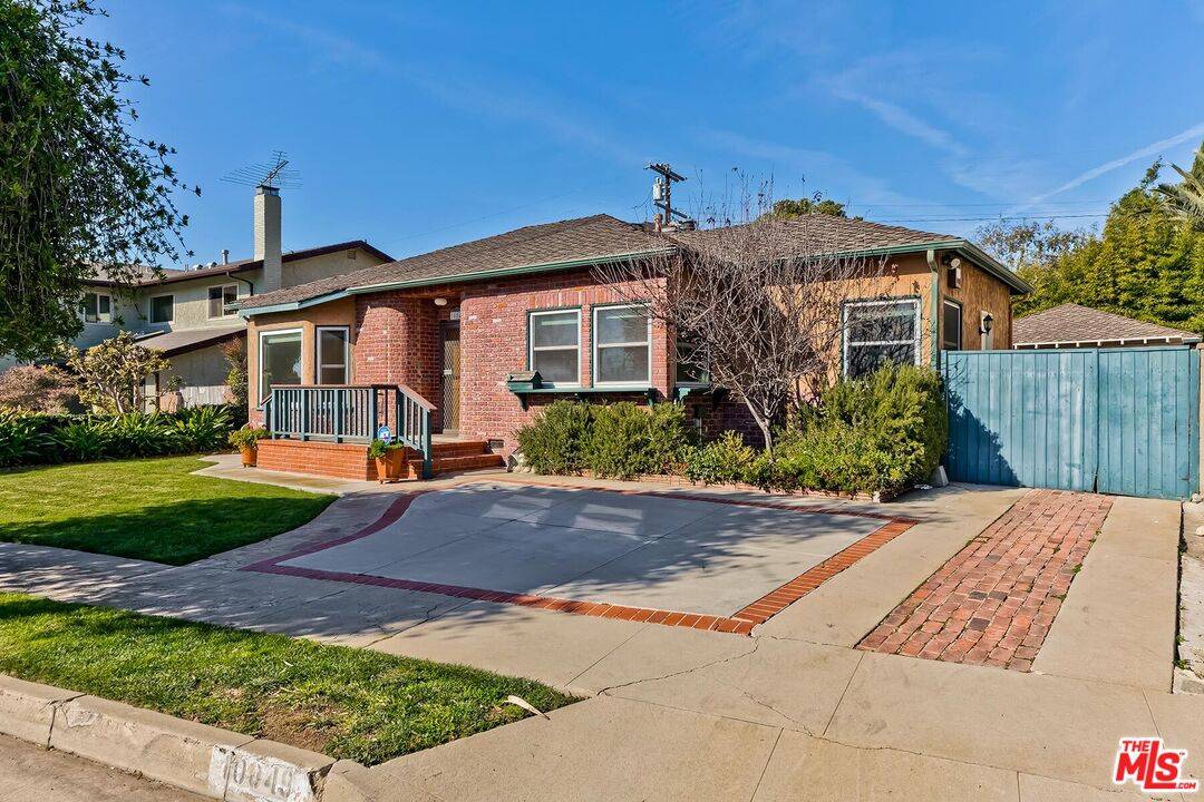 10849 Arizona Ave, Culver City, CA 90232