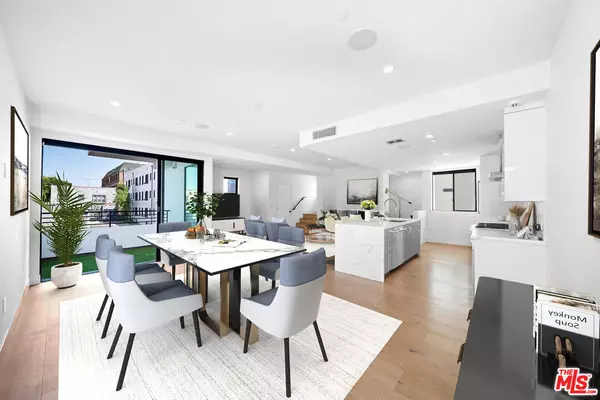 733 N Gramercy Pl, Los Angeles, CA 90038