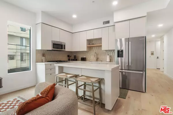 10310 Santa Monica Blvd #506, Los Angeles, CA 90025