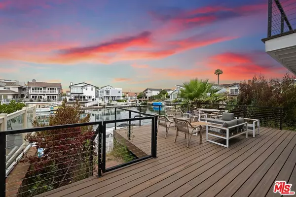 Oxnard, CA 93035,2025 S Victoria Ave