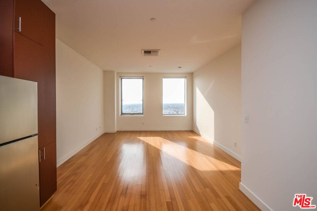 Los Angeles, CA 90010,3810 Wilshire Blvd #1809