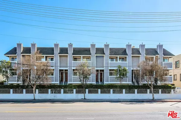 Sherman Oaks, CA 91401,13340 Burbank Blvd #2