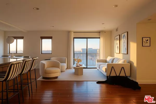 West Hollywood, CA 90069,1146 Hacienda Pl #16