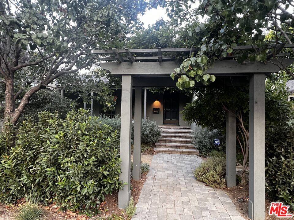 Valley Village, CA 91607,5105 Morella Ave