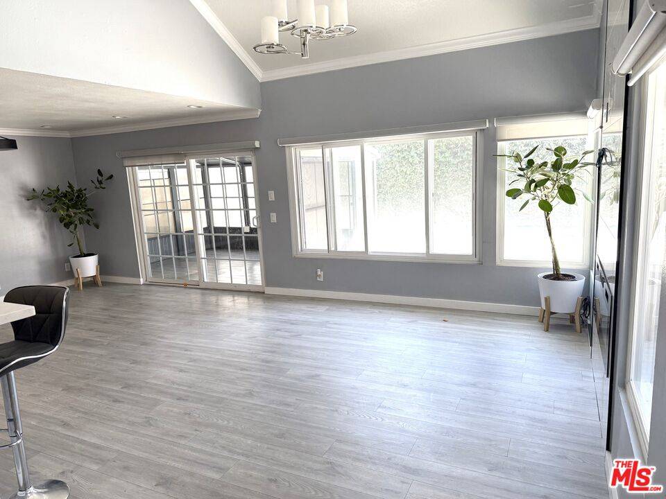 Inglewood, CA 90305,3712 Carrington Ct