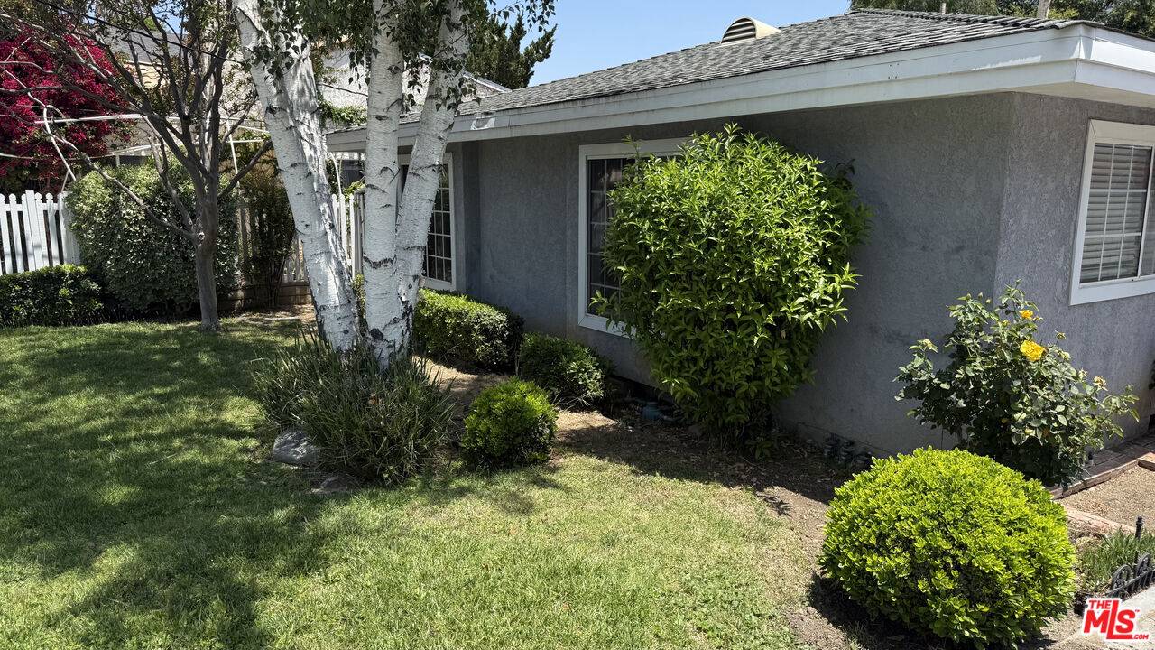 Tarzana, CA 91356,5902 Calvin Ave