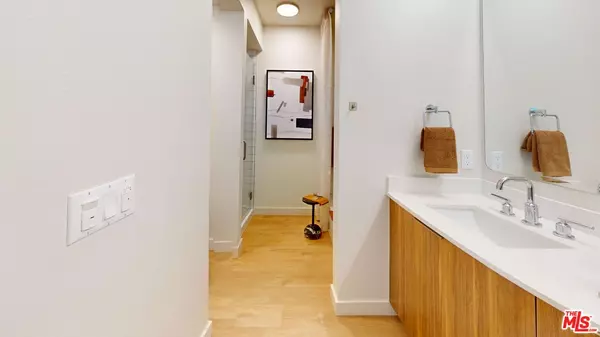 Marina Del Rey, CA 90292,13900 Panay Way #SR-214