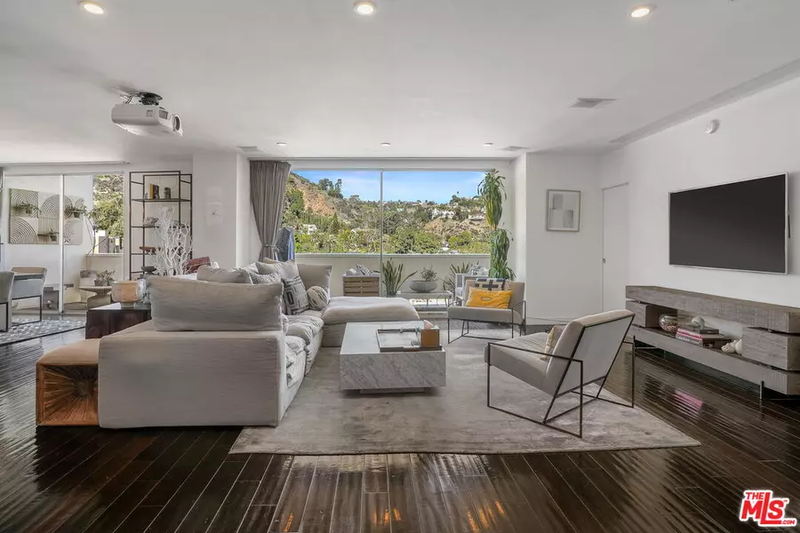 7250 Franklin Ave #1203, Los Angeles, CA 90046