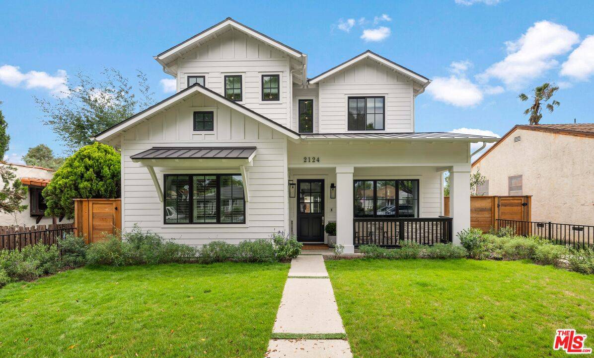 2124 Hill St, Santa Monica, CA 90405