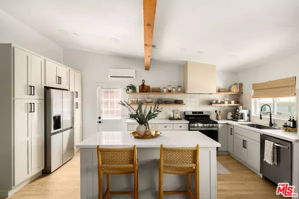 Los Angeles, CA 90032,4938 O Sullivan Dr