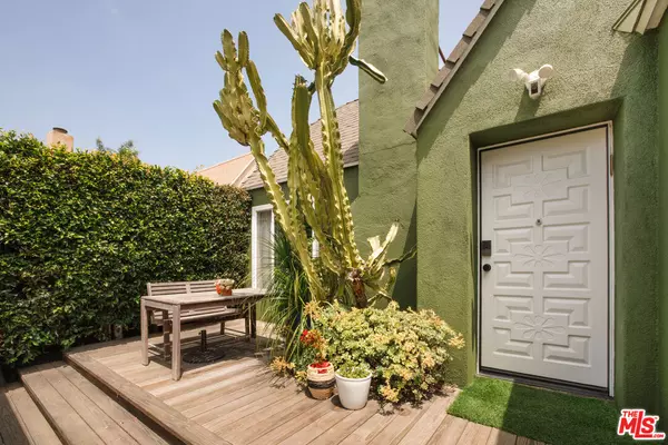 3911 Exposition Blvd, Los Angeles, CA 90016