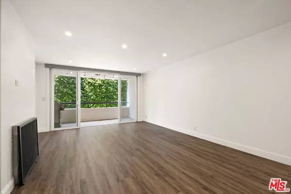 West Hollywood, CA 90069,8535 W West Knoll Dr #208