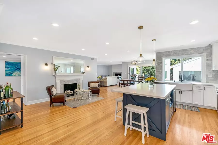 7410 El Manor Ave, Los Angeles, CA 90045