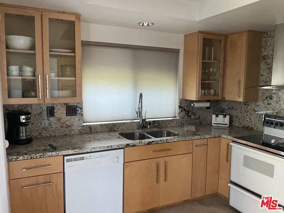 Palm Desert, CA 92211,41805 Preston Trl #22-21