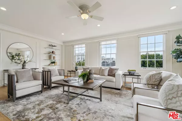 Los Angeles, CA 90005,855 S Serrano Ave #43A