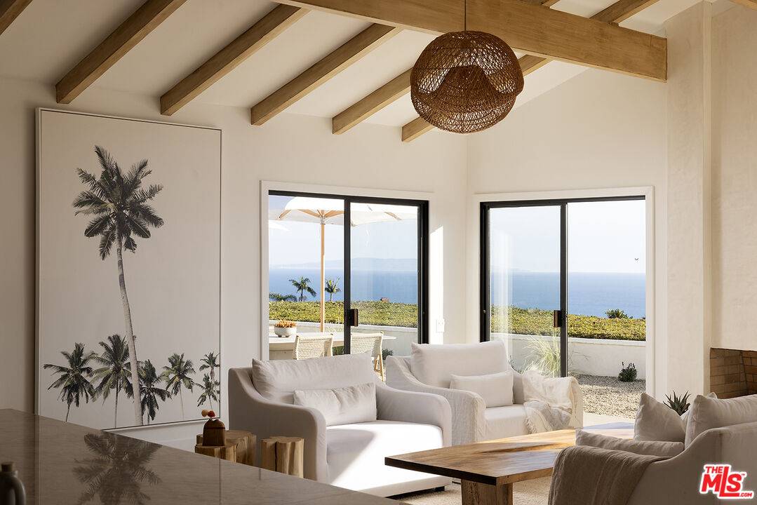 20374 Seaboard Rd, Malibu, CA 90265