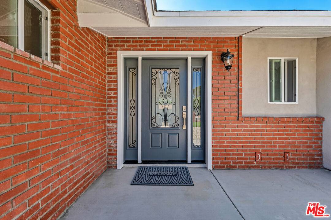 West Hills, CA 91307,24114 Gilmore St