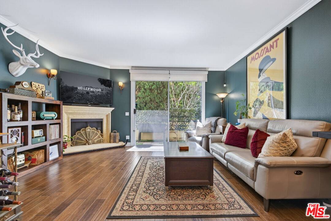 4128 Whitsett Ave #108, Studio City, CA 91604