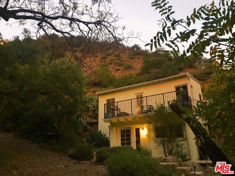 Los Angeles, CA 90077,1205 N Beverly Glen Blvd