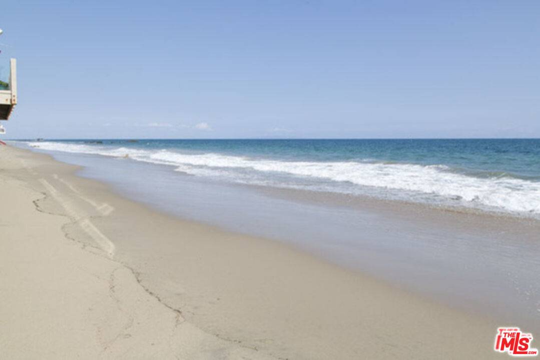 Malibu, CA 90265,25366 Malibu Rd #2