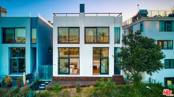 Marina Del Rey, CA 90292,5106 Pacific Ave