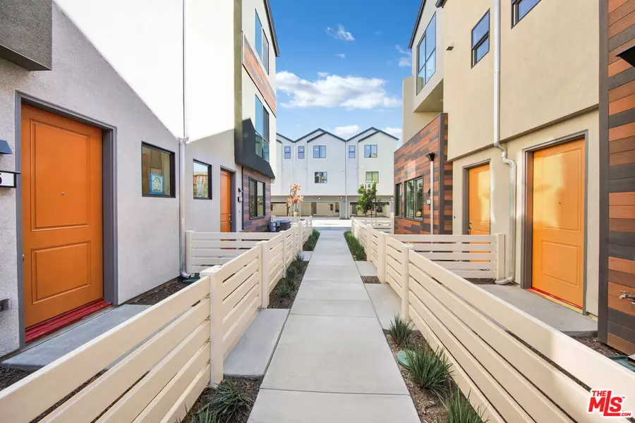 5868 Linden Ave #2, Long Beach, CA 90805