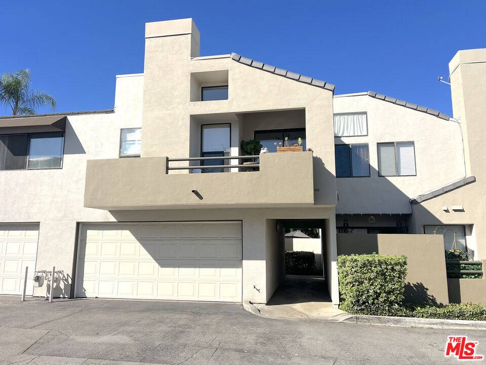 4267 Las Virgenes Rd #1, Calabasas, CA 91302
