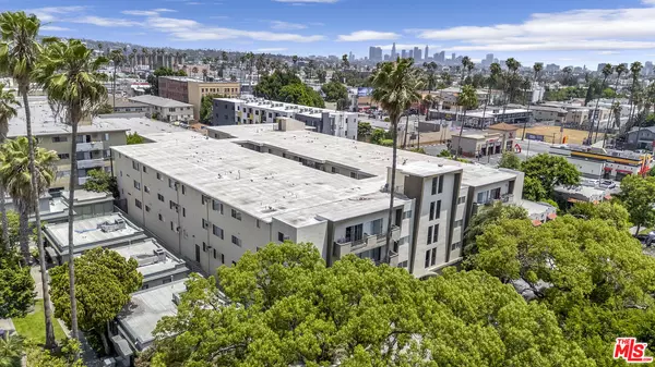 Los Angeles, CA 90027,1536 N Serrano Ave