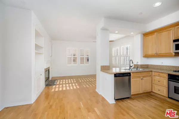 Playa Vista, CA 90094,13080 Pacific Promenade #322