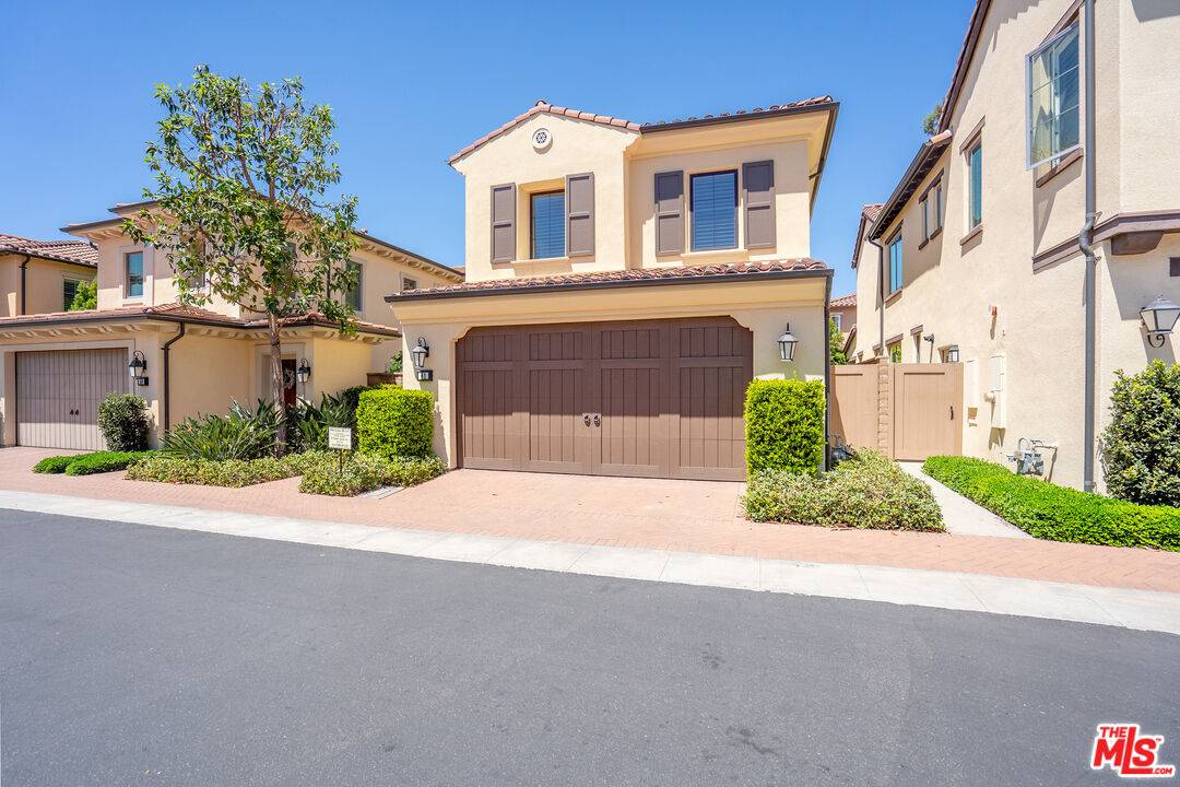 61 Bronco, Irvine, CA 92602