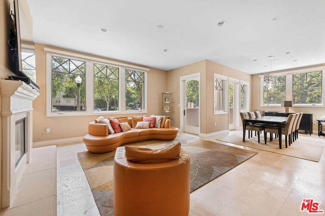6241 Crescent Park #109, Playa Vista, CA 90094