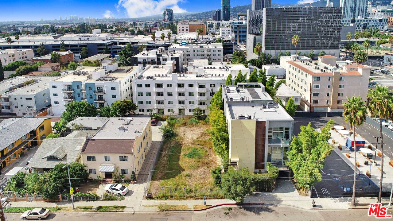 1449 N Bronson Ave, Los Angeles, CA 90028