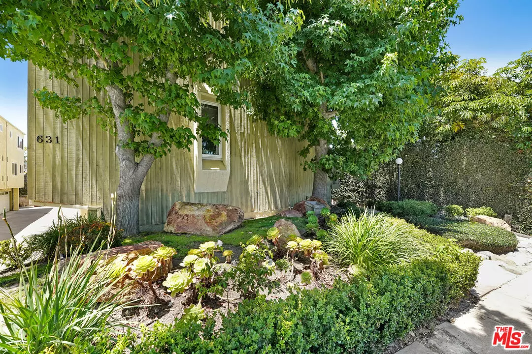 Santa Monica, CA 90405,631 Strand St #4