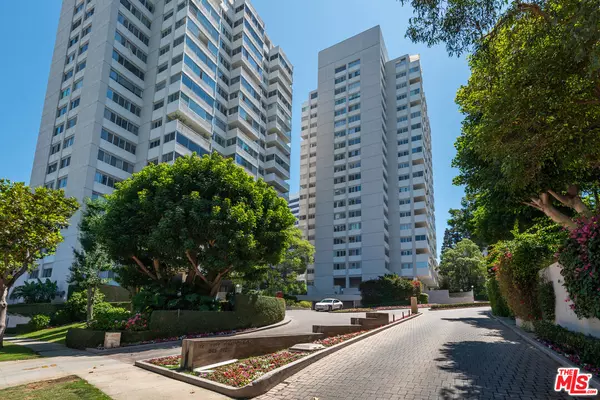 865 Comstock Ave #PHD, Los Angeles, CA 90024